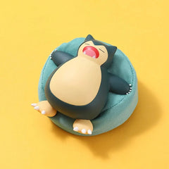 Original Pokemon Anime Pikachu Snorlax EEVEE durmiendo lindo Kawaii decoración del coche joyería pieza de mano ornamento juguetes regalo de Navidad